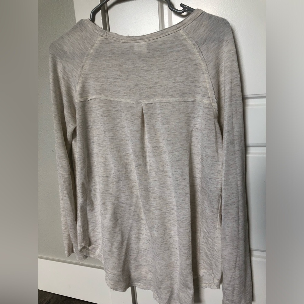 Women’s long sleeve tan top M - Picture 2 of 3